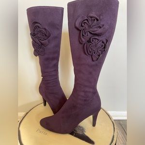 Velvet Heart Ladies Faux Suede Boots Purple Size 6